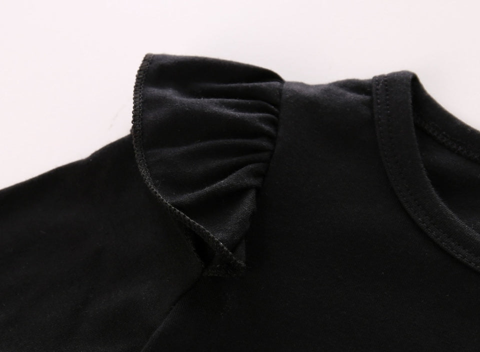 Long sleeved black clothing set