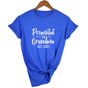 Promoted To Grandma Est 2021  T-shirt
