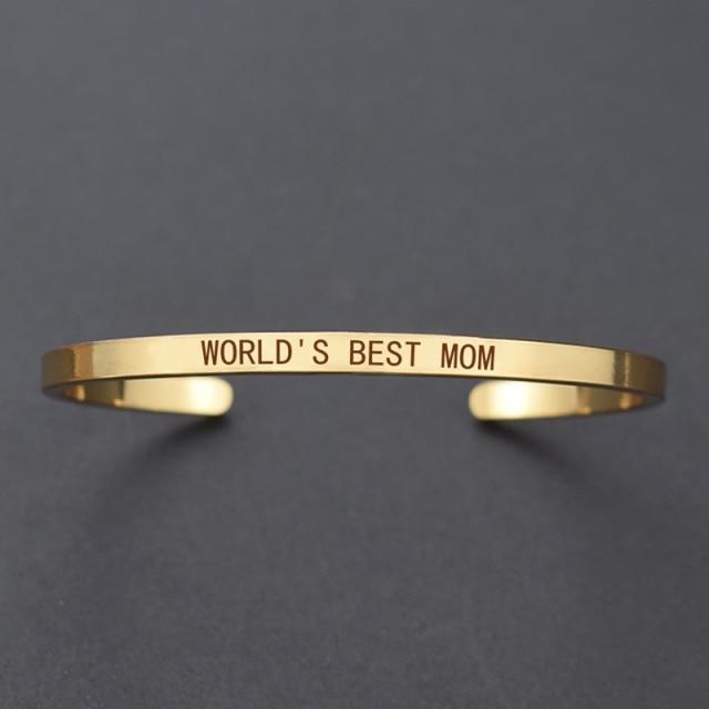 " MOM, I LOVE YOU " Engraved Cuff Bracelet